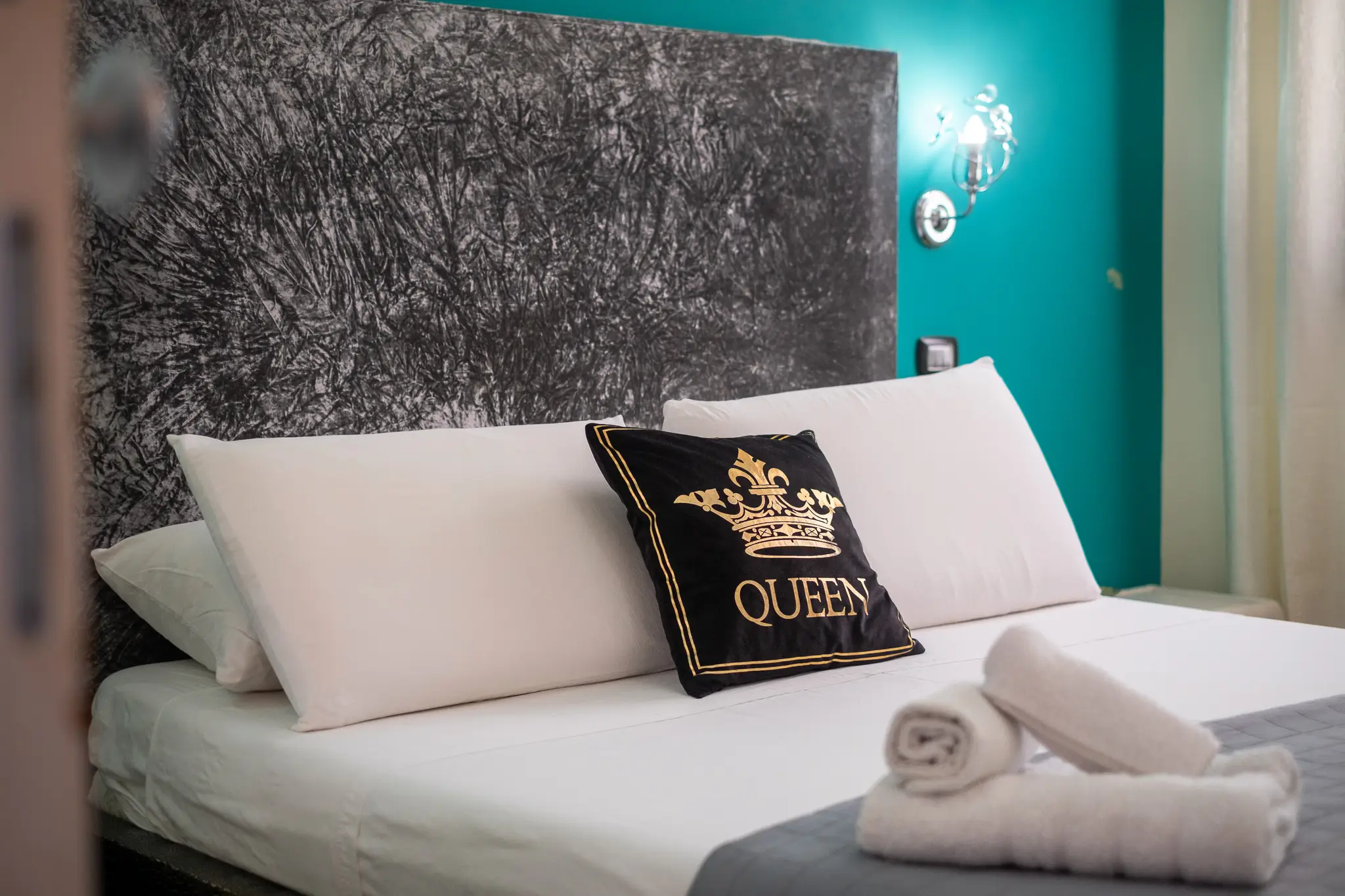 Queen Signature Suite